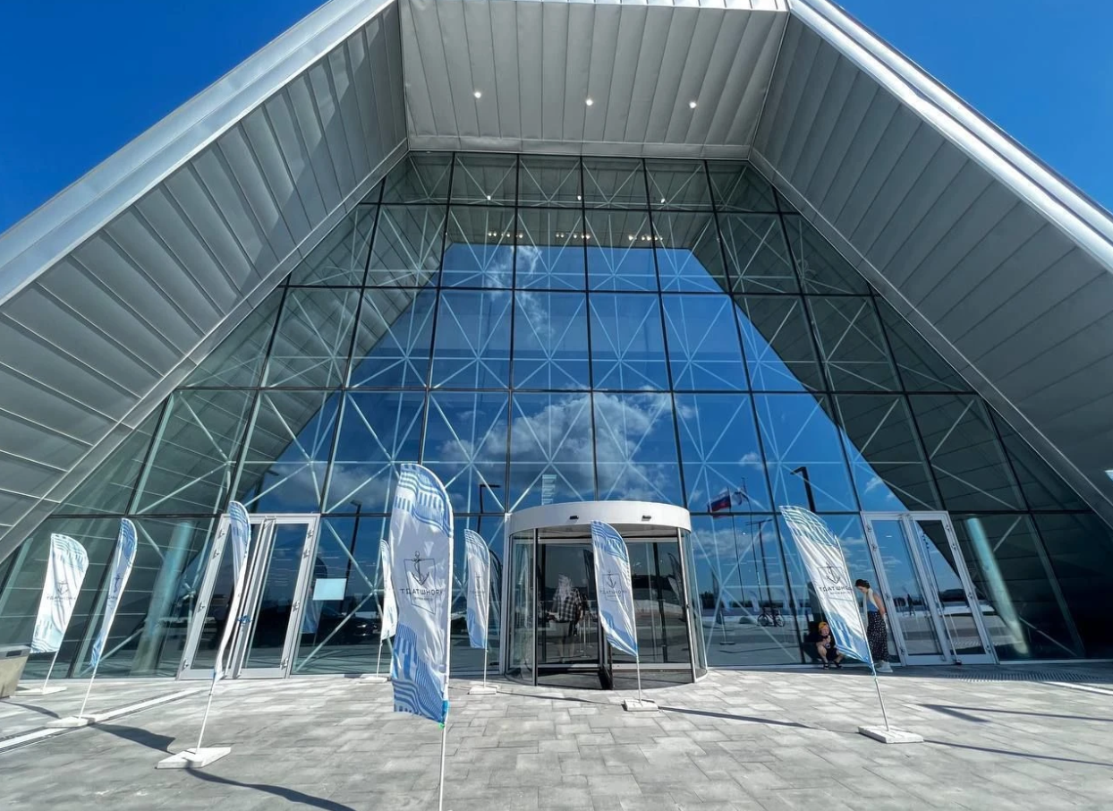 MUSEUM OF NAVAL GLORY WITH A CONGRESS AND EXHIBITION CENTER